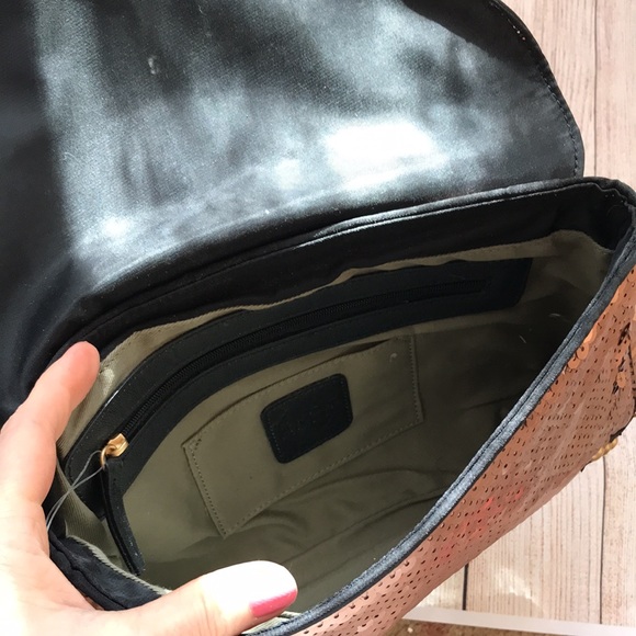 Holiday sequin Bag - Picture 2 of 4